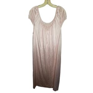 Vintage Lorraine Nylon‎ Nightgown